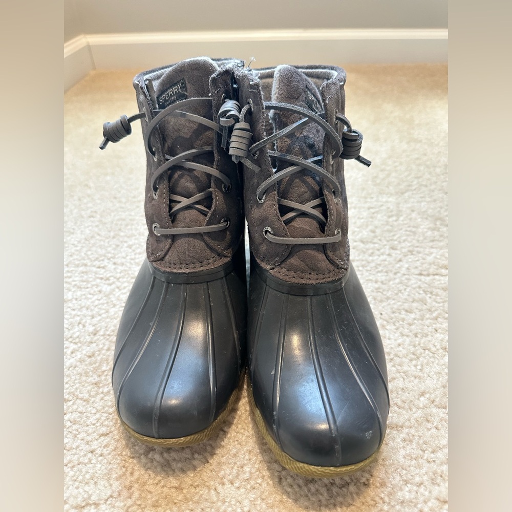 Sperry Charcoal and Black Leopard Print Waterproof Boots